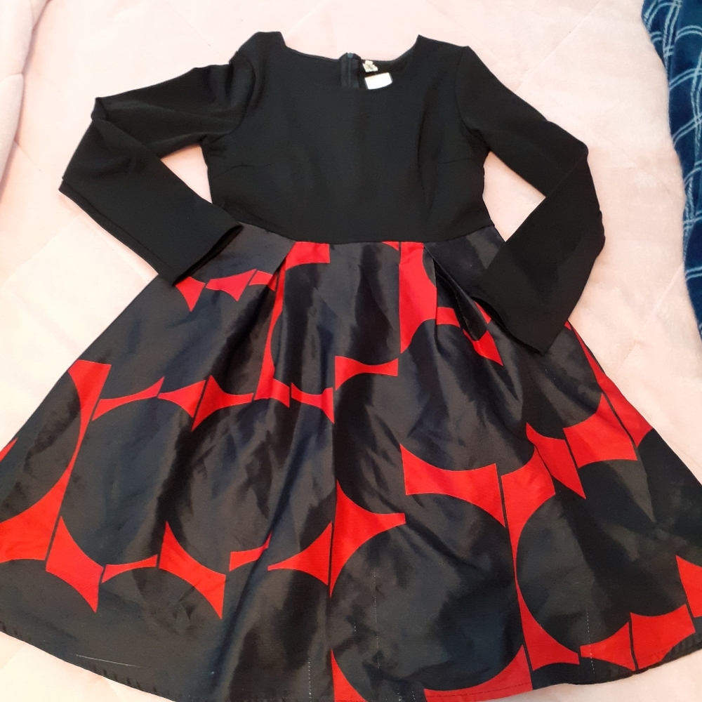Beautiful black and red dress.  Size Medium